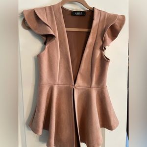 Akira suede vest